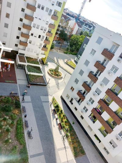 Kej Danube Lux Free Garage Novi Sad Exterior foto
